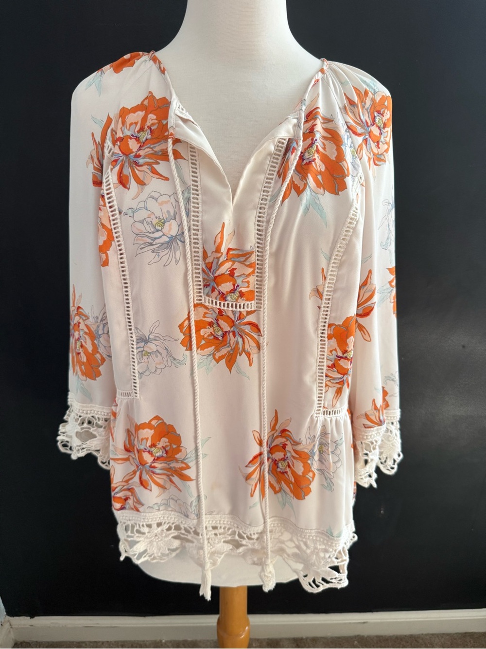 Gibson Latimer Cream Floral Peasant Boho Blouse Tunic with Orange Blooms Large